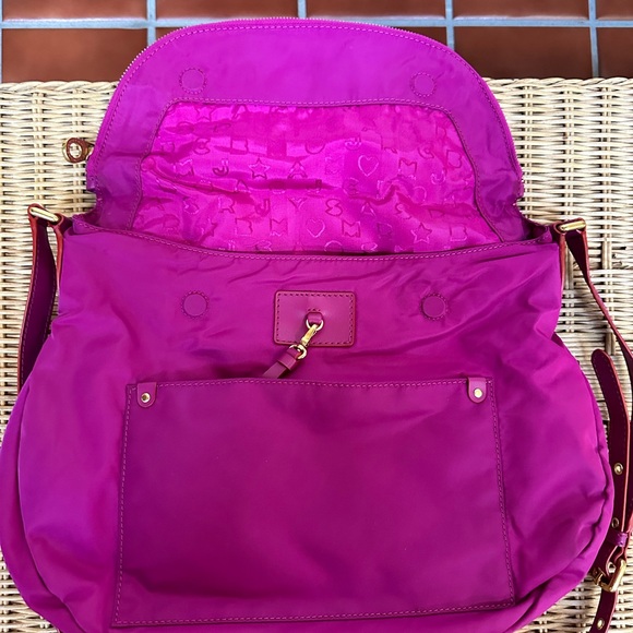 Vintage fuschia Marc Jacobs cross-body - Picture 2 of 3